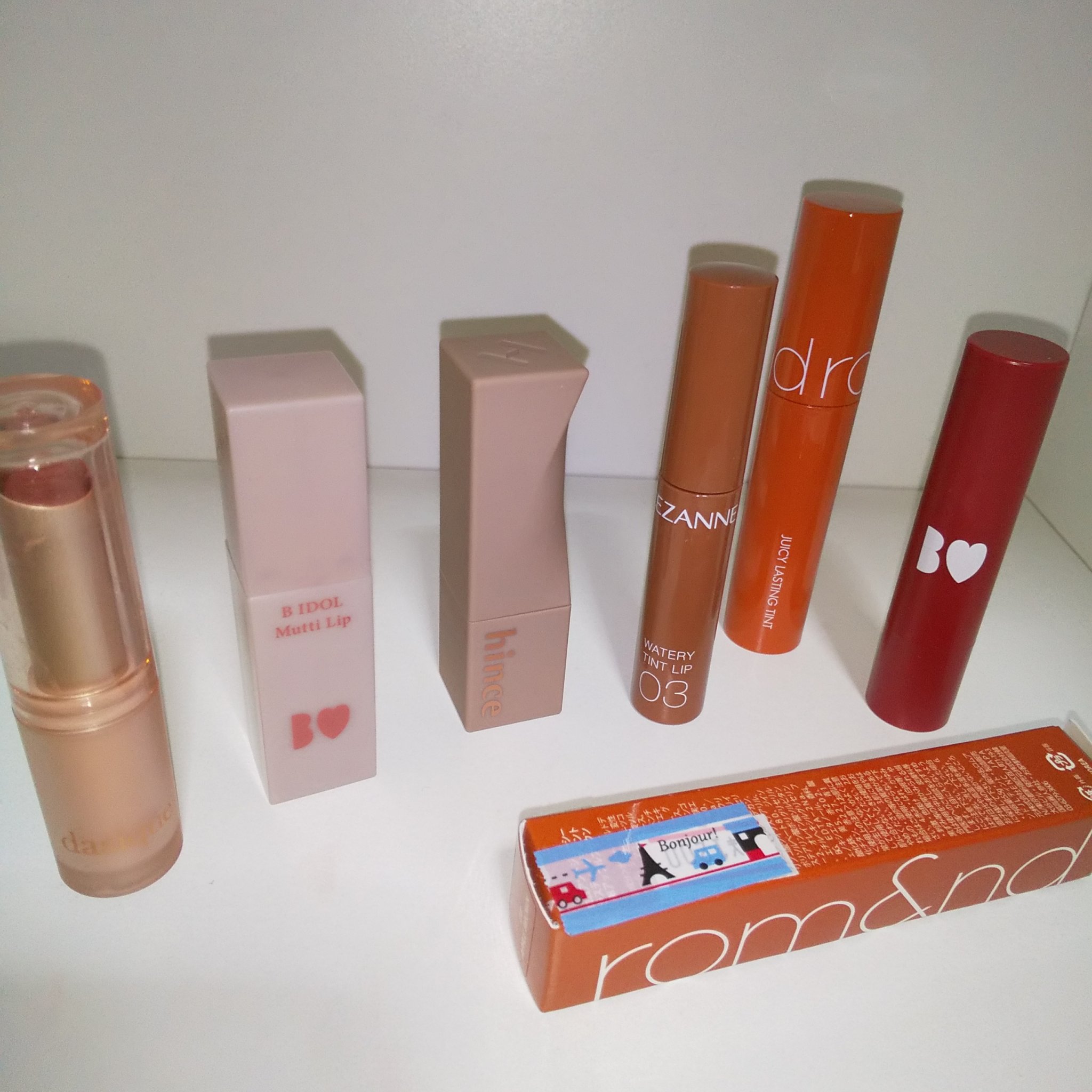 ジューシーラスティングティント/rom&nd/リップティントを使ったクチコミ（2枚目）