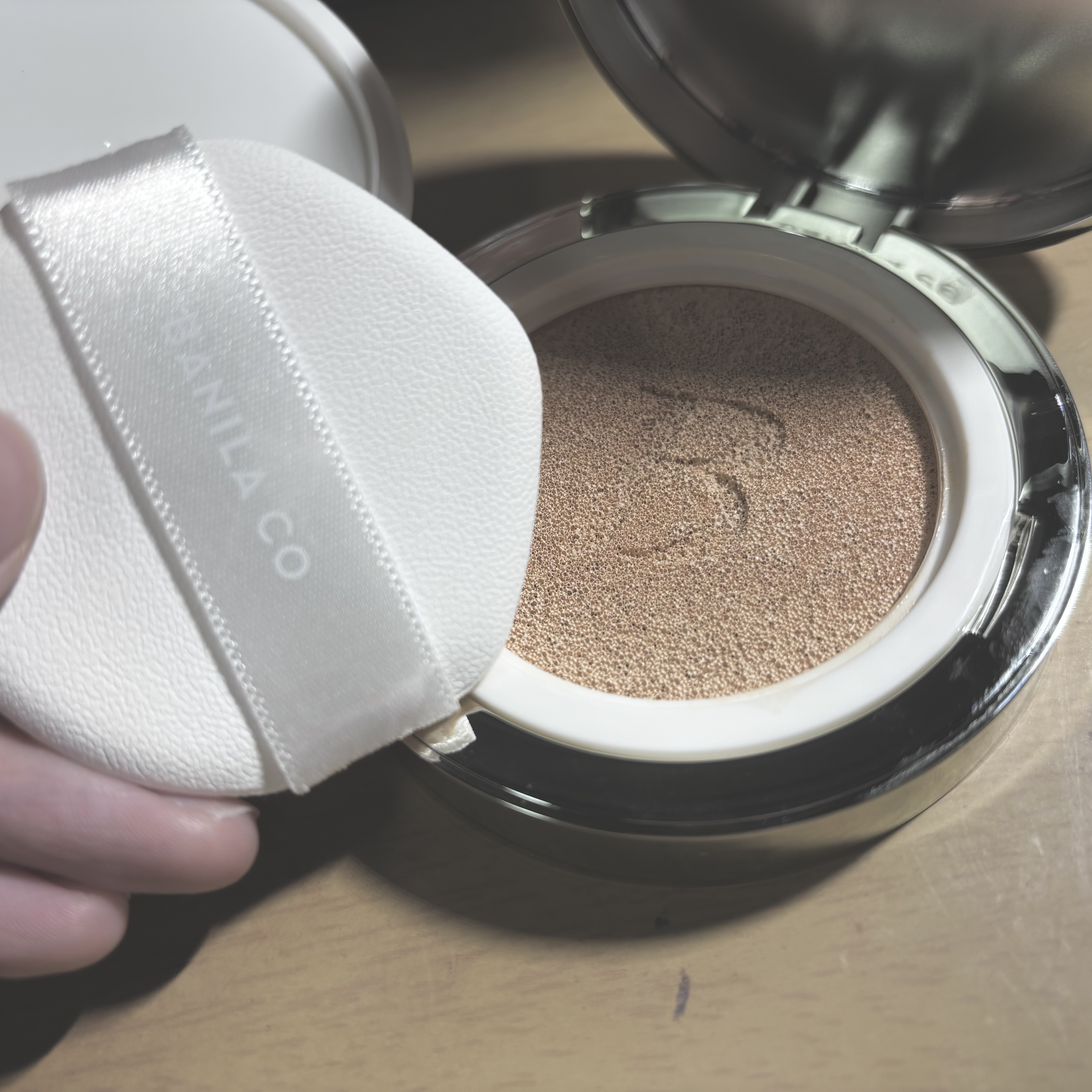 カバーリシャス アルティメット ホワイトクッション/BANILA CO/クッションファンデーションを使ったクチコミ（2枚目）