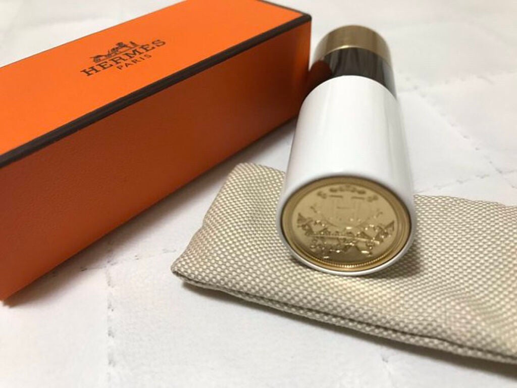 〈ルージュ・エルメス〉 ルージュ ア レーヴル サティネ/エルメス/口紅を使ったクチコミ(2枚目)