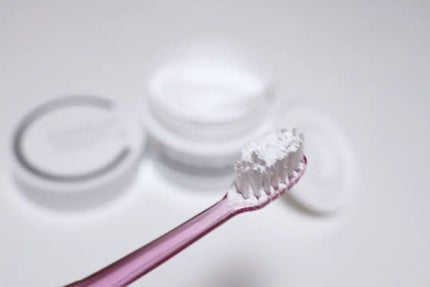 ありがとうこ on LIPS 「CLEARLABOホワイトニングパウダー清楚感のある輝く歯へ。..」(3枚目)