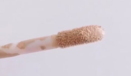 カバーパーフェクション チップコンシーラー/the SAEM/リキッドコンシーラーを使ったクチコミ(2枚目)