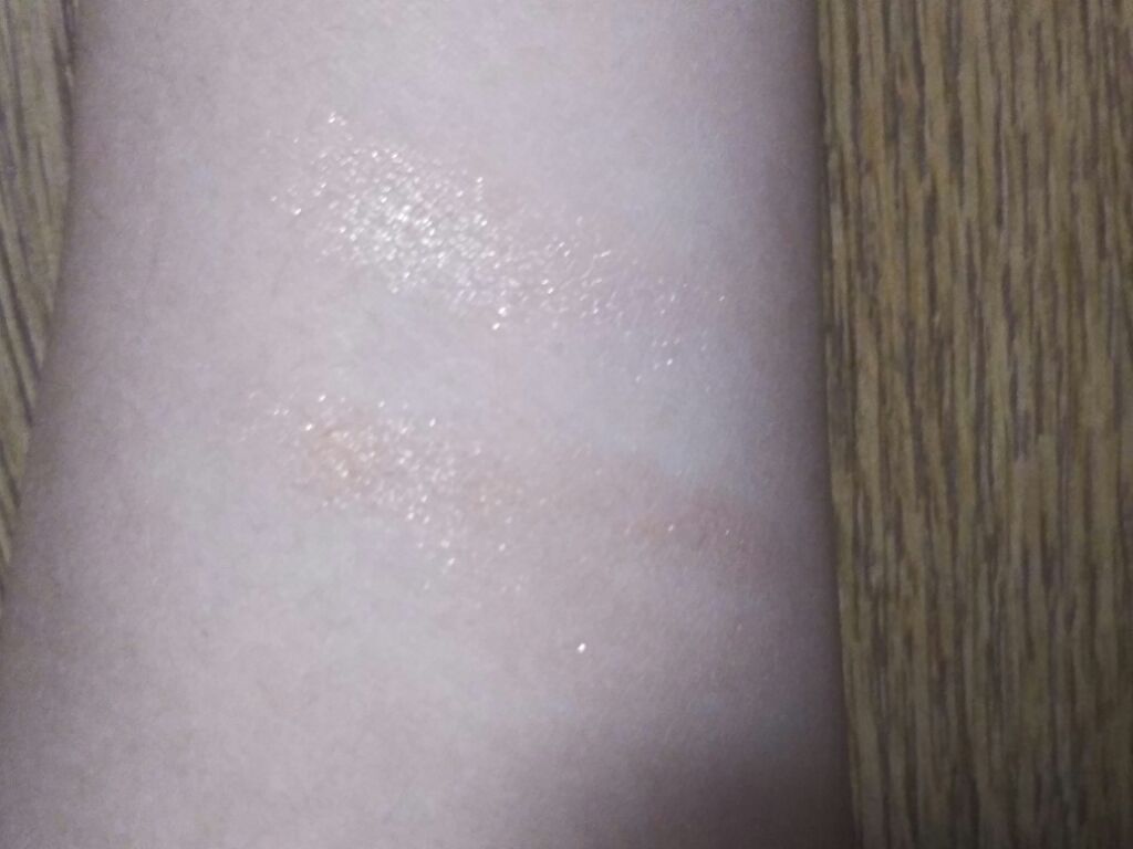 シャドーカスタマイズ/MAJOLICA MAJORCA/単色アイシャドウを使ったクチコミ（2枚目）