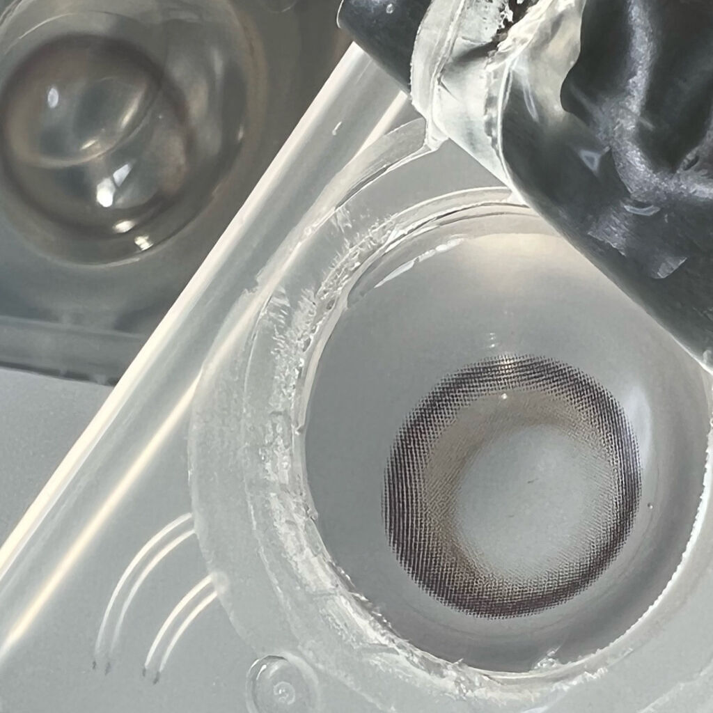 Cherry moon 1Month ブラウン/OLENS/カラーコンタクトレンズを使ったクチコミ（3枚目）