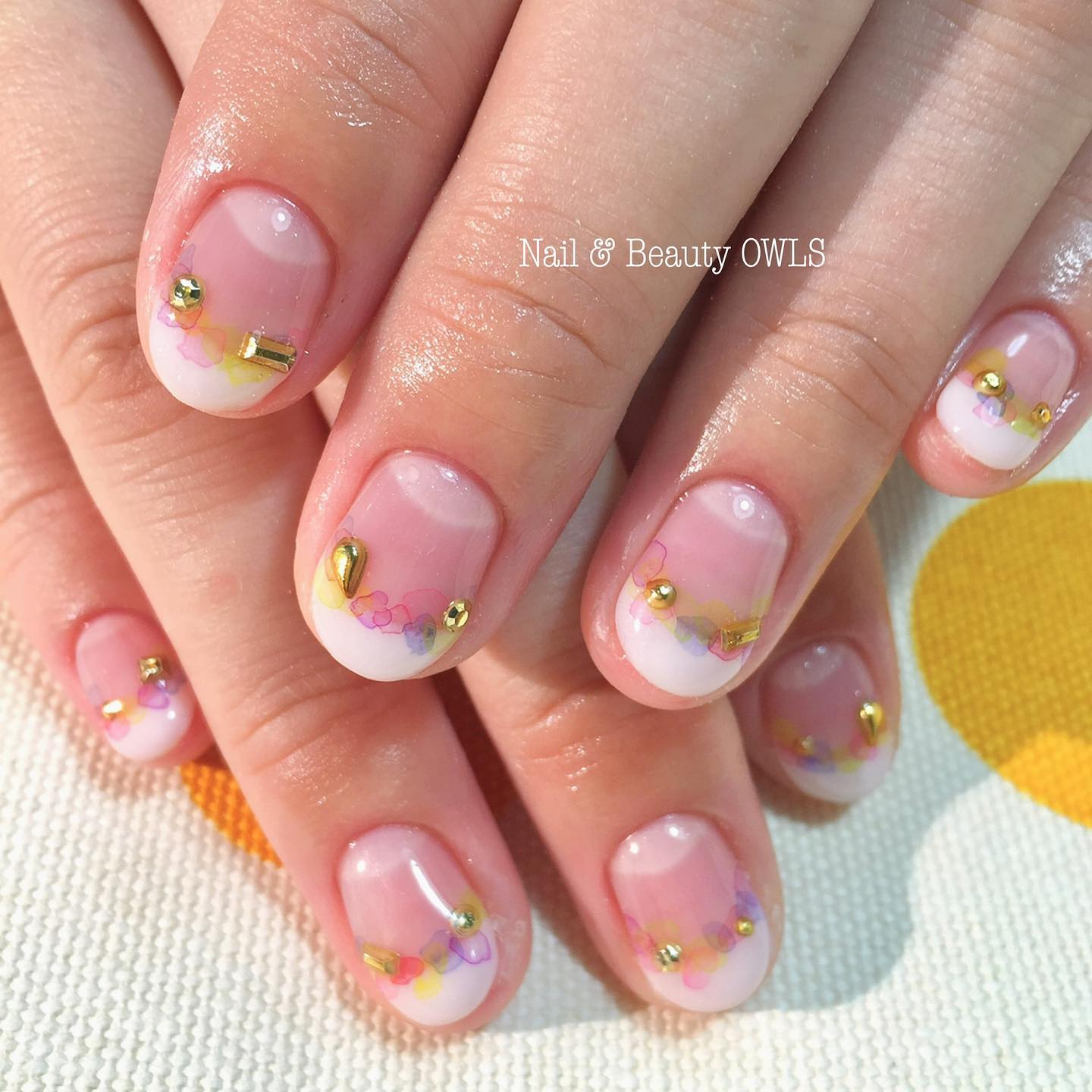 #カラフルネイル,#個性的ネイル,#個性派ネイル,#シンプルネイル,#フレンチネイル,#たらしこみネイル,#セルフネイルのネイルデザイン