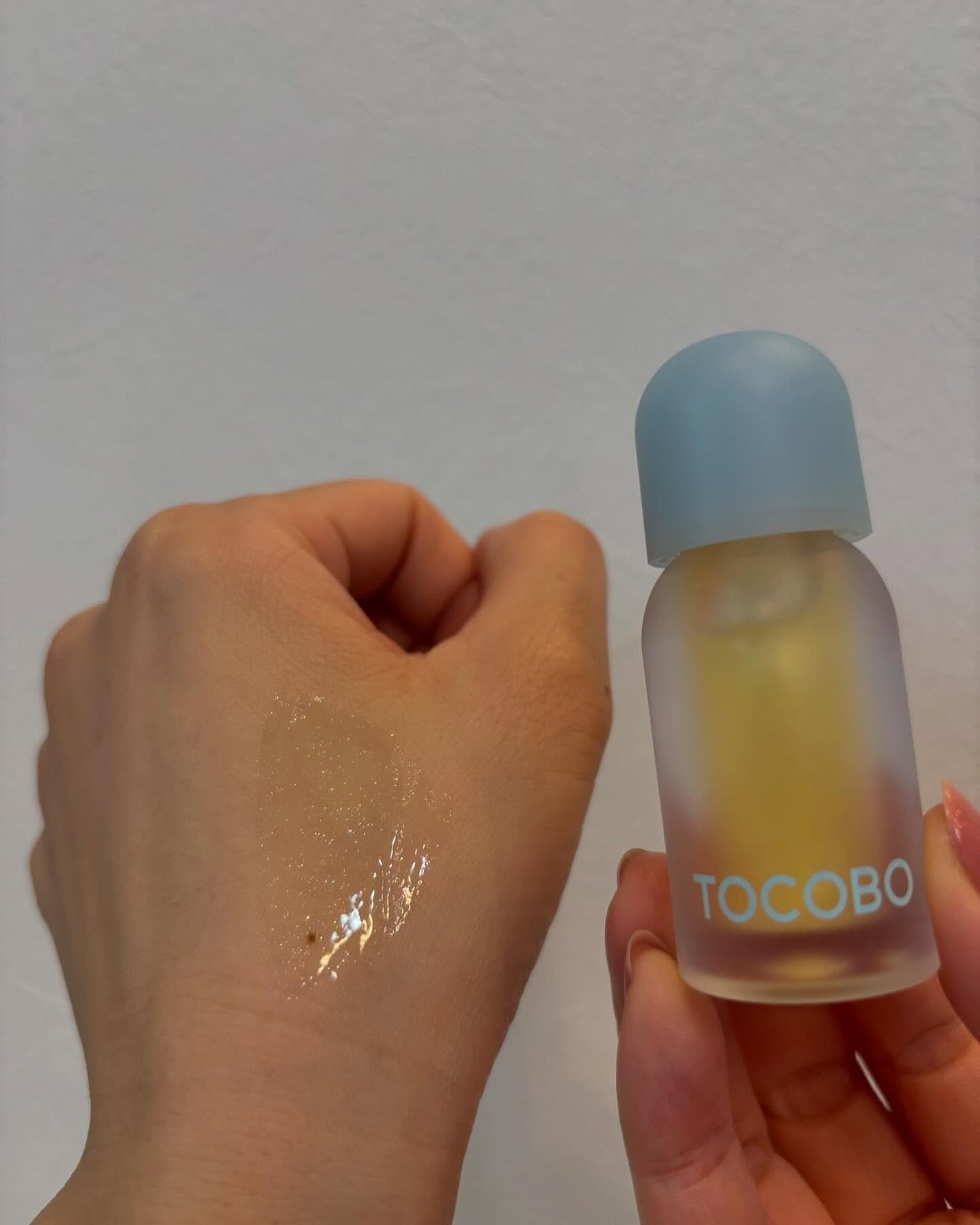 ジューシーベリープランピングリップオイル/TOCOBO/リップグロスを使ったクチコミ(4枚目)