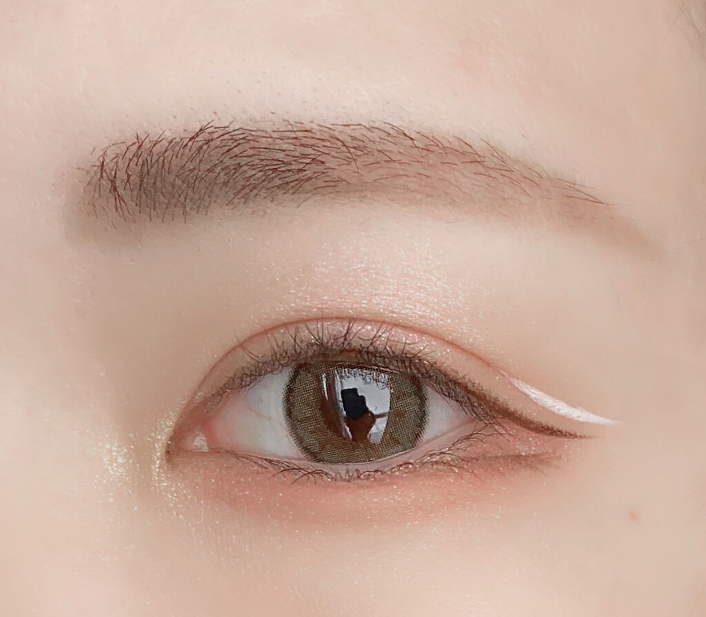 FLORTTE スワンプリンセス アイシャドウパレットのクチコミ「スワンプリンセス アイシャドウパレットを使って
白鳥メイク

(ブリリアントプラスで購入)

.....」（2枚目）