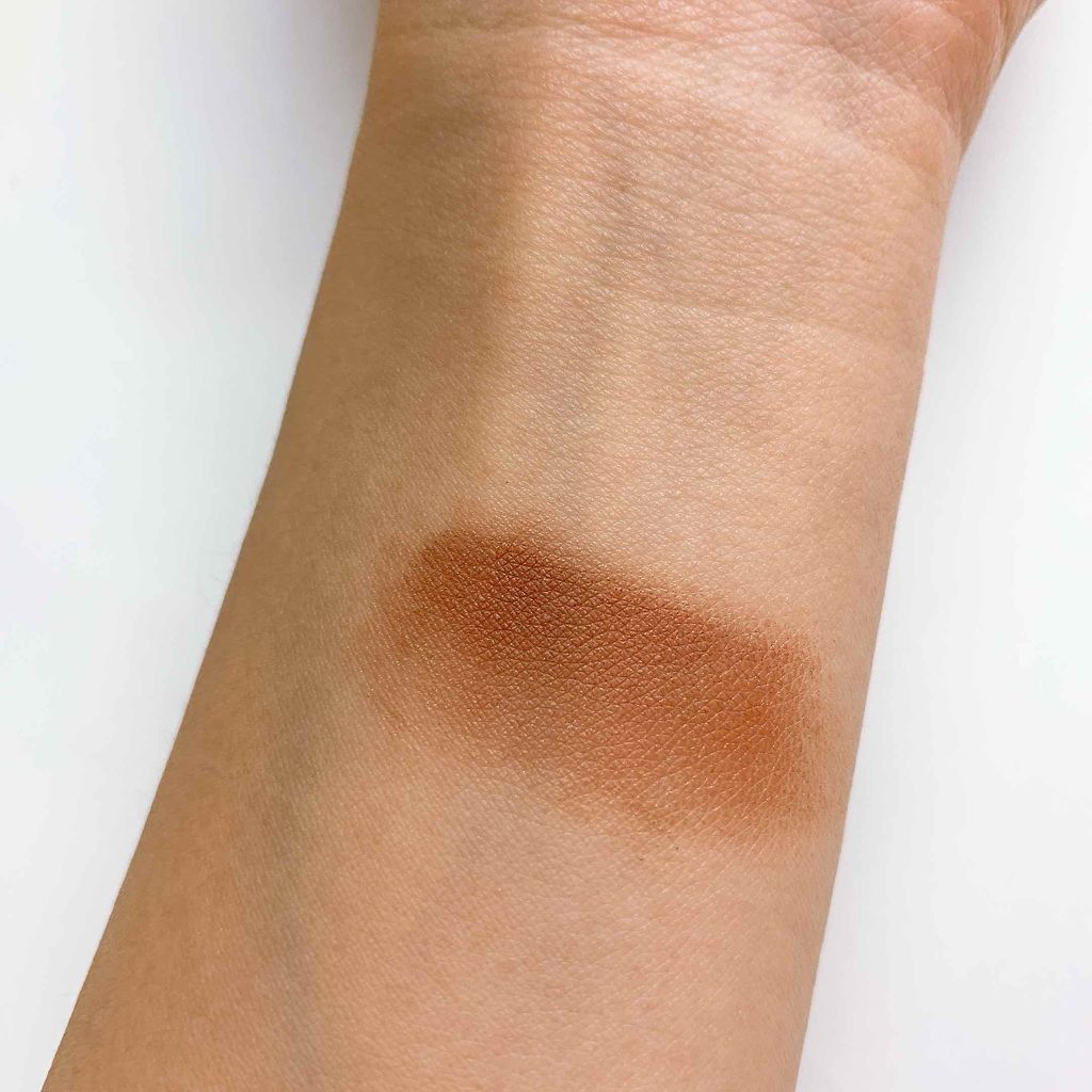 カラークイーン オイルシャドウ/ロレアル パリ/単色アイシャドウを使ったクチコミ（2枚目）