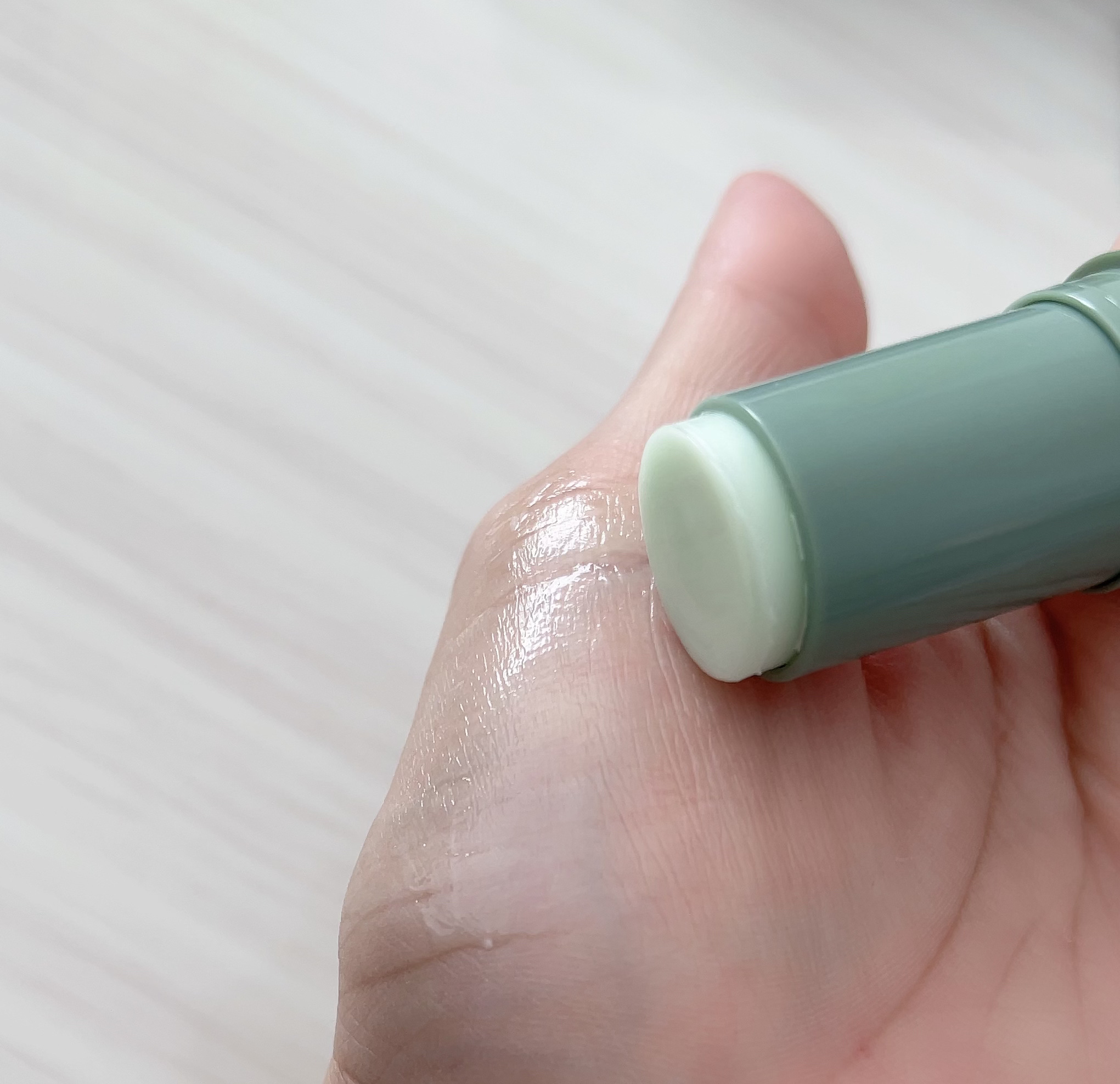 シカスージングスティック/TAGA/フェイスバームを使ったクチコミ（3枚目）