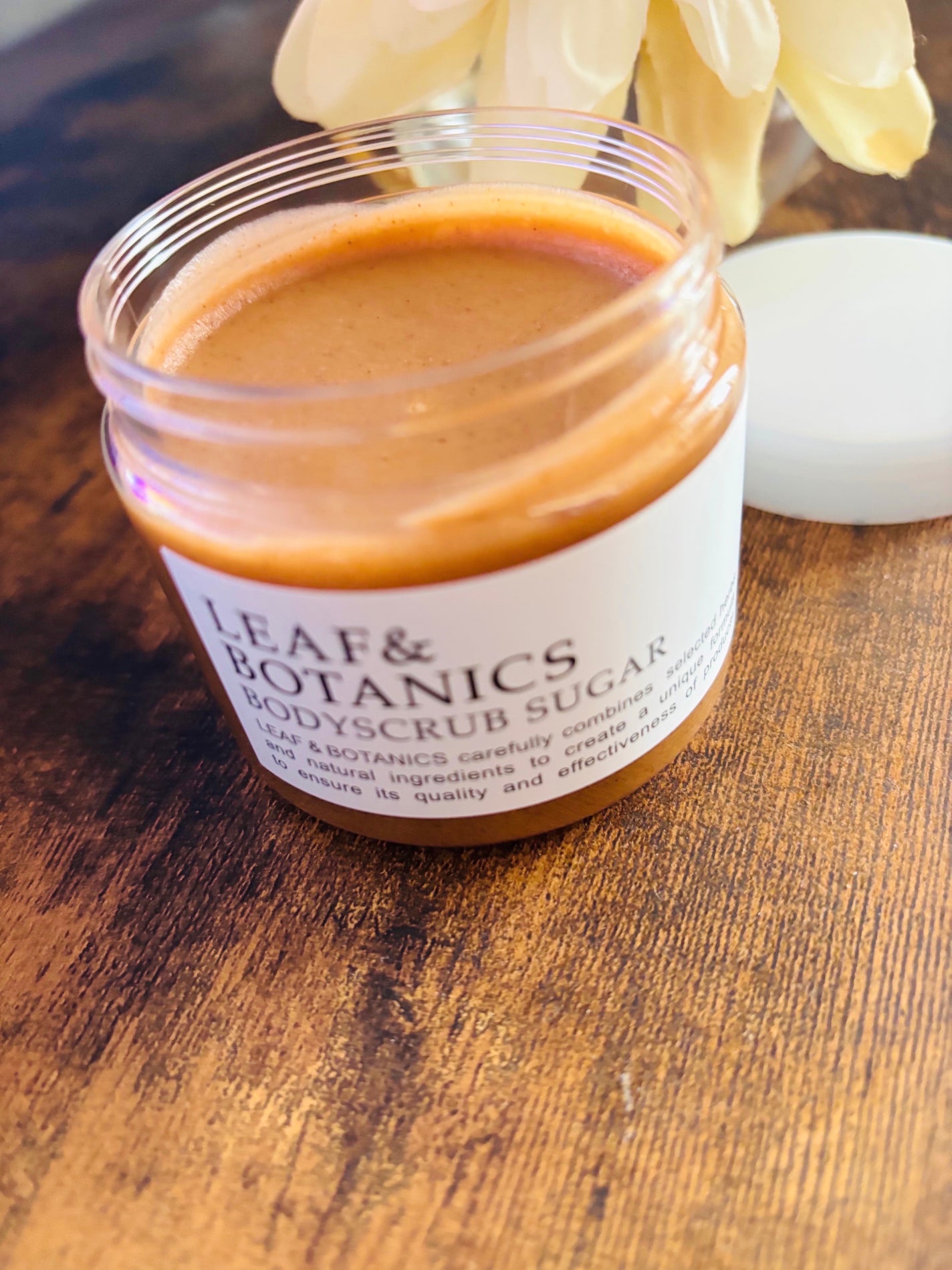 ボディスクラブ シュガー/LEAF&BOTANICS /ボディスクラブを使ったクチコミ(3枚目)