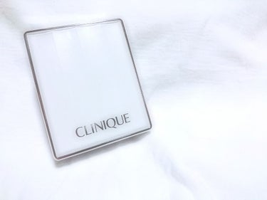 イーブン ベター パウダー メークアップ ウォーター ヴェール 27 リフィル/CLINIQUE/パウダーファンデーションを使ったクチコミ（1枚目）