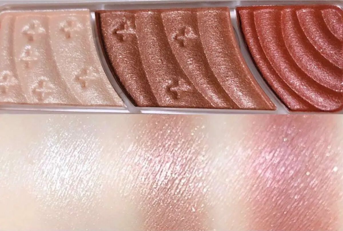 トーンアップアイシャドウ/CEZANNE/アイシャドウパレットを使ったクチコミ(3枚目)