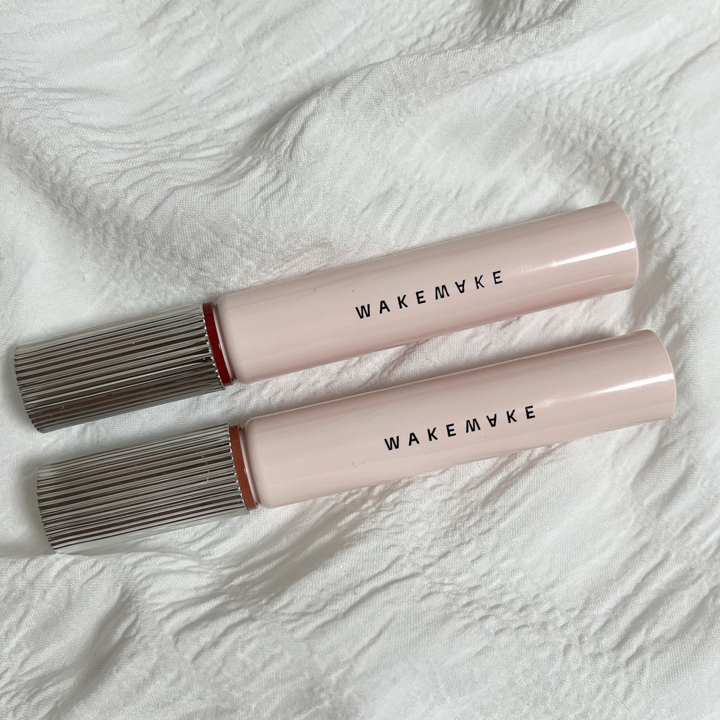 ウォーターブラーリングフィクシングティント/wakemake/リップティントを使ったクチコミ（1枚目）