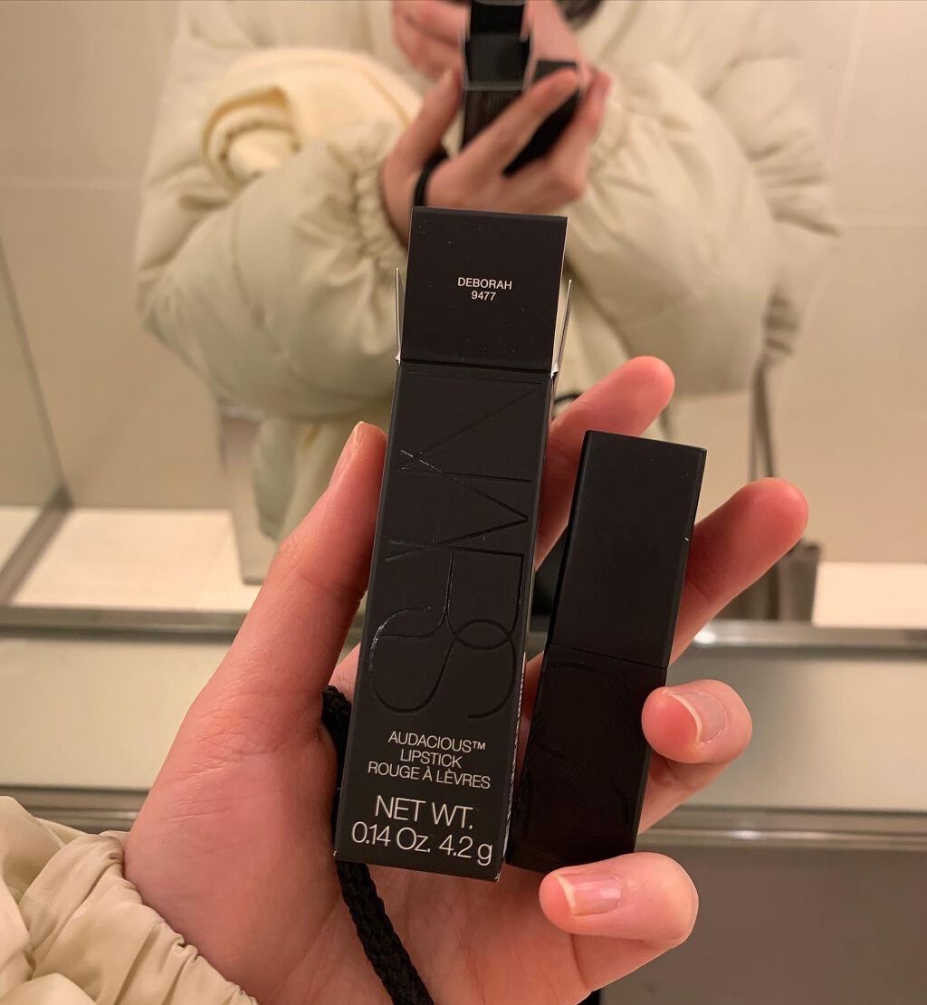 ウユ on LIPS 「オーデイシャスリップスティック9477臆面もないほどに魅惑的な..」(2枚目)