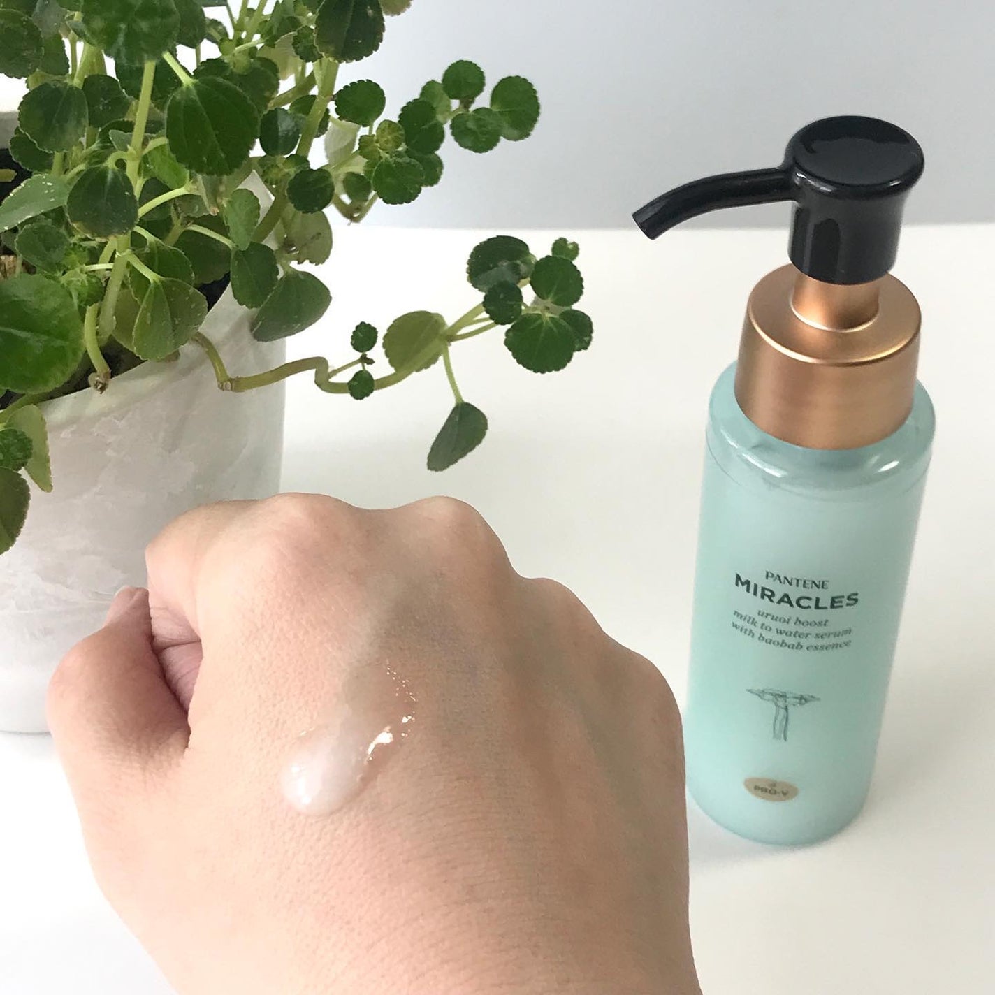 ミラクルズ うるおいブーストミルクウォーターセラム/パンテーン/アウトバストリートメントを使ったクチコミ(3枚目)