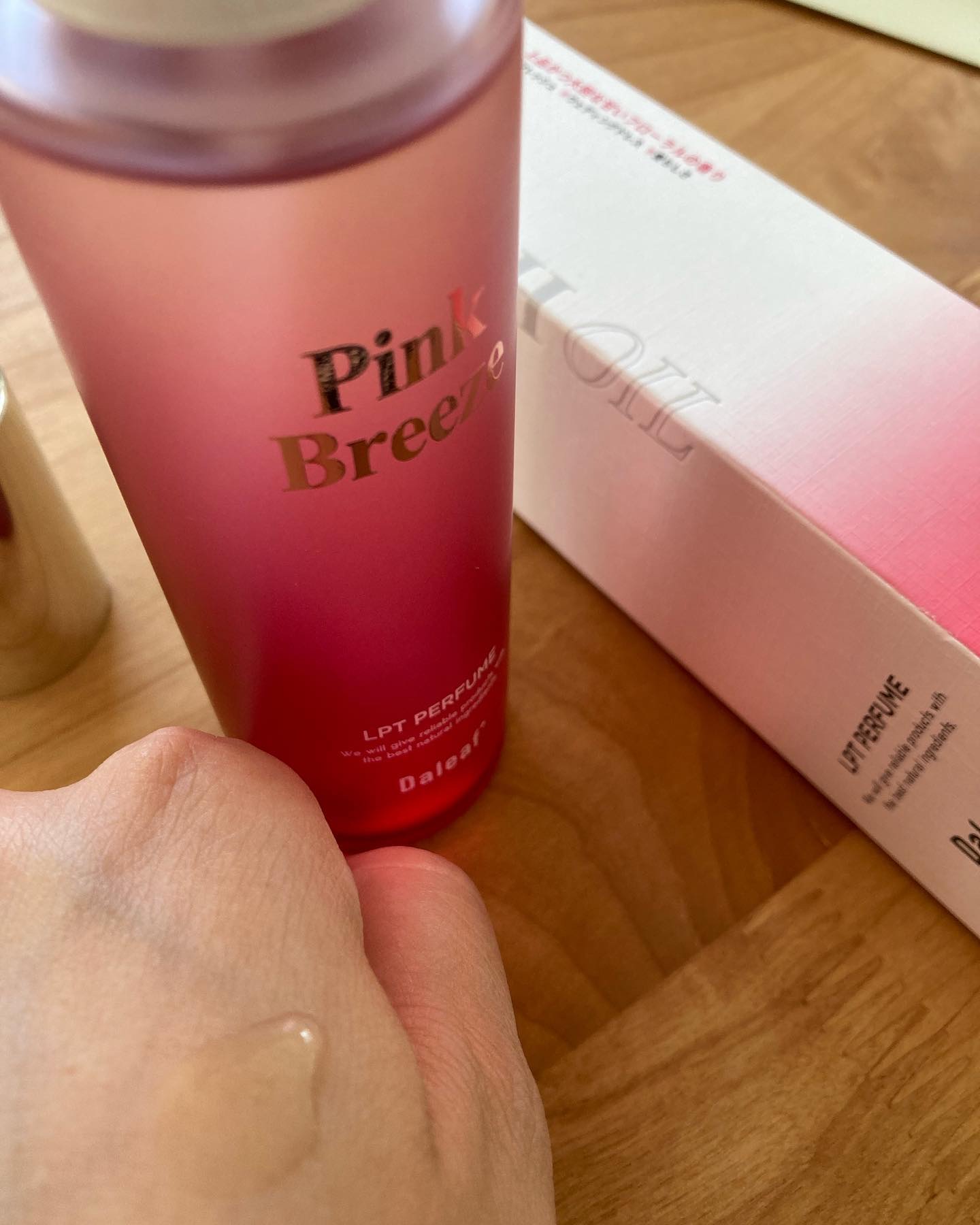 LPT Perfume Polish Oil Blooming Rose/Daleaf/その他スタイリングを使ったクチコミ（2枚目）