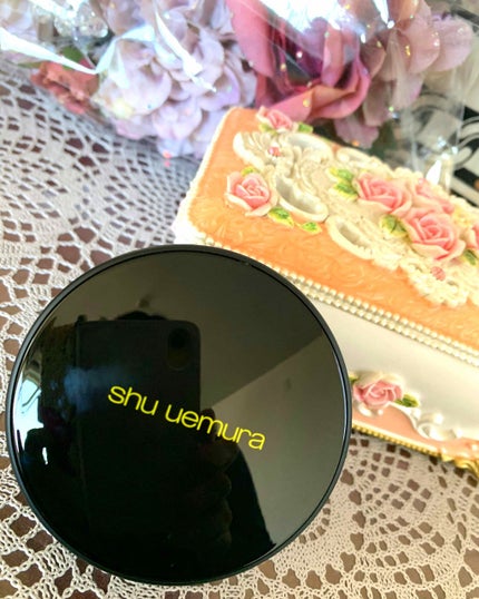 shu uemura ステージ パフォーマー フレッシュ ティント UV クッションのクチコミ「こんにちは😃
コロン💕です
今使ってるお気に入りのクッションファンデーションのご紹介✨
.....」(2枚目)