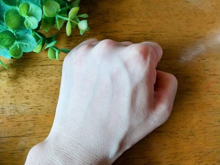 クールスキンウェアグロウ/ESPRIQUE/化粧下地を使ったクチコミ(7枚目)