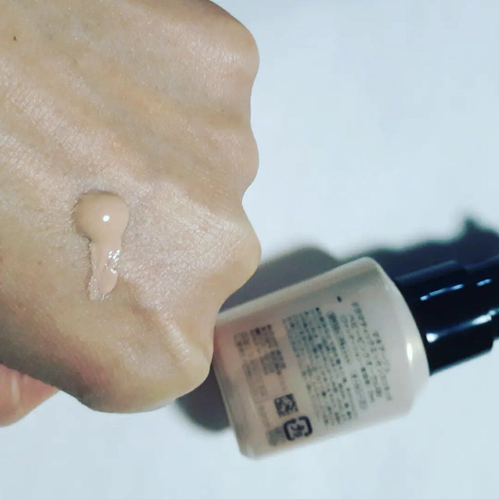 ドラマティックエッセンスリキッド/マキアージュ/リキッドファンデーションを使ったクチコミ（2枚目）