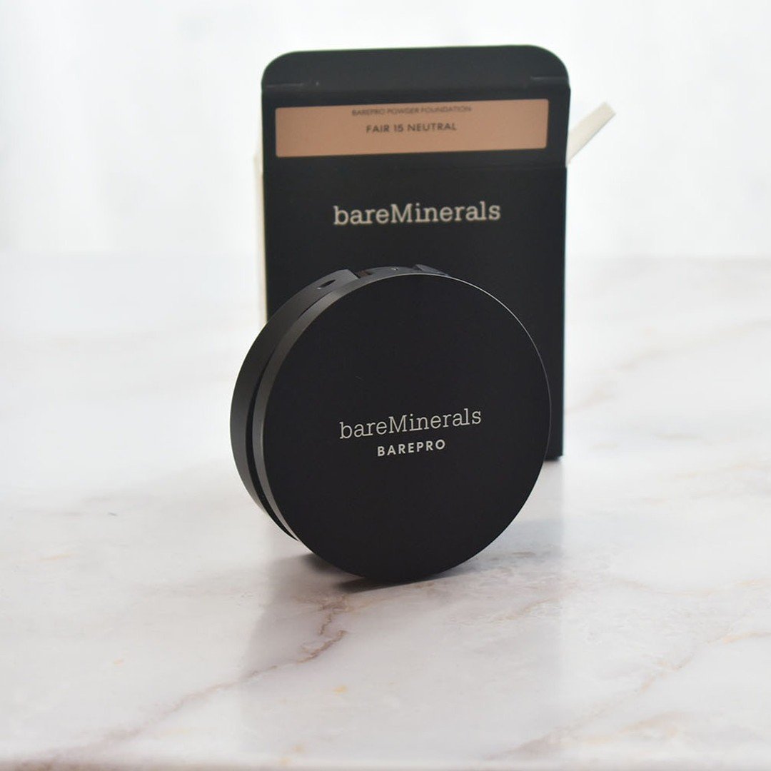 オルヴェオングローバルジャパン株式会社様より提供をいただきました

───────────
ベアミネラル
ベアプロ 16HR パウダー ファンデーション
全10色
内容量：8g
アメリカ製
───────────

ベアミネラルは、ミネラル