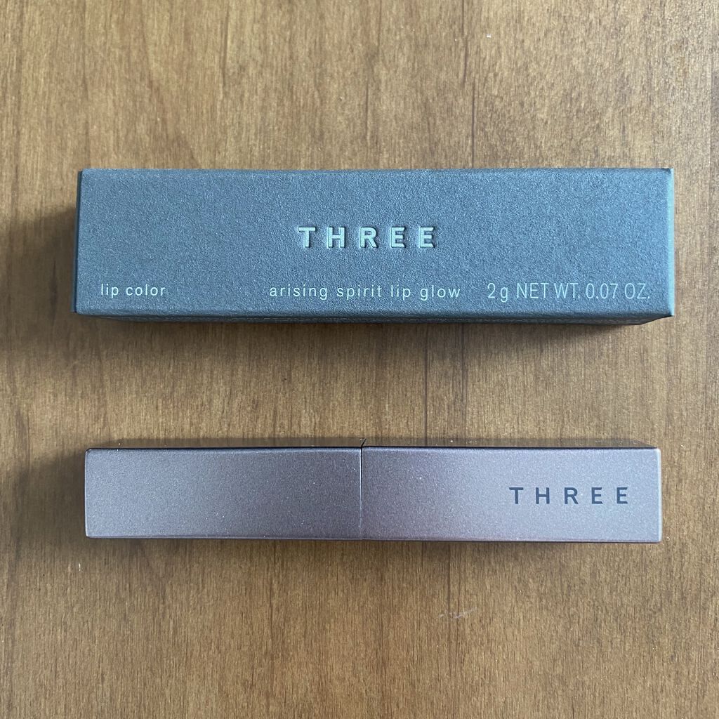 アライジングスピリットリップグロー/THREE/口紅を使ったクチコミ（2枚目）