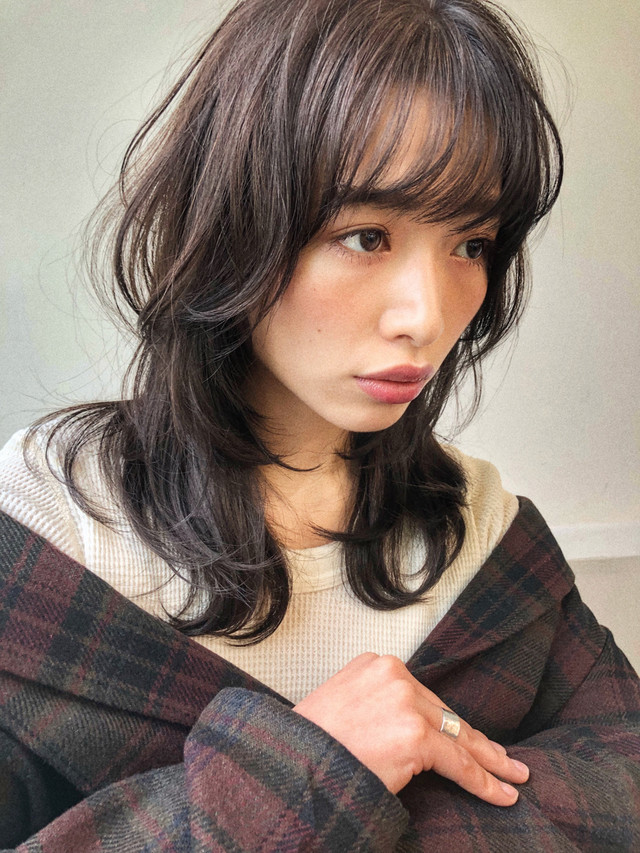 ミディアムのウルフスタイル