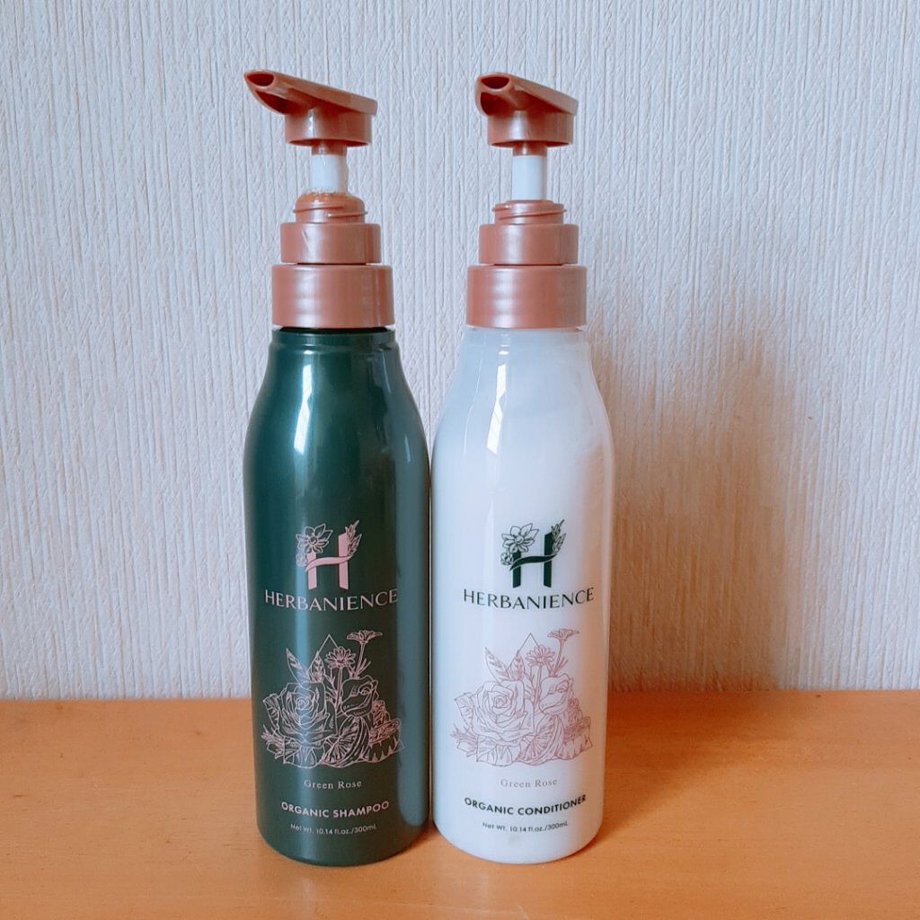 ハーバニエンス シャンプー・コンディショナー（グリーンローズ）/HERBANIENCE/市販シャンプーを使ったクチコミ（1枚目）
