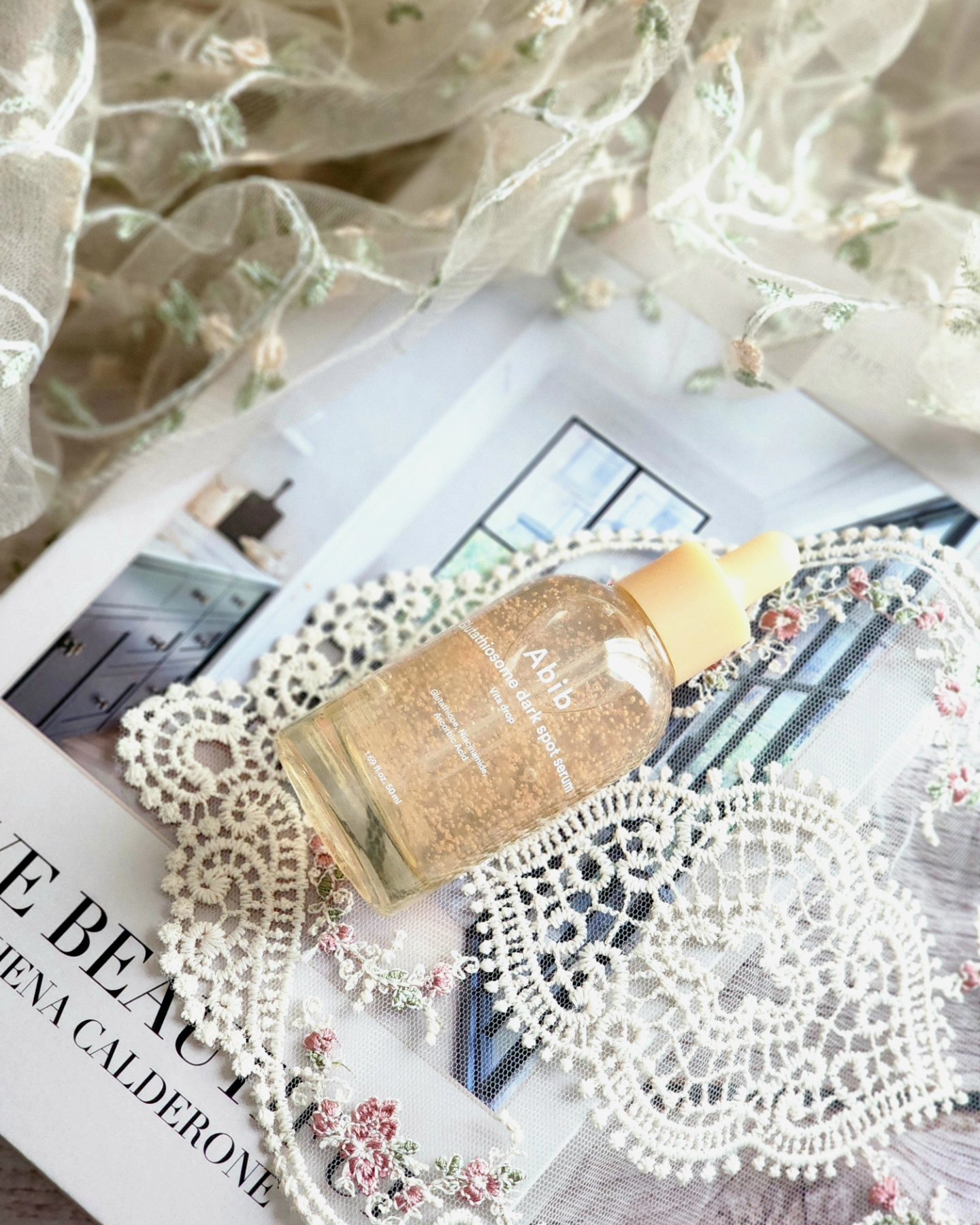 韓国コスメAbib(アビブ)提供8月新発売予定の｢グルタチオンソームダークスポットセラム(3日セラム)50ml｣をひと足早く使わせて頂きました✨ 

手にして先ず思うのは、パッケージの可愛さ🥺💕
ポップな夏って感じでワクワクする🌴🌞