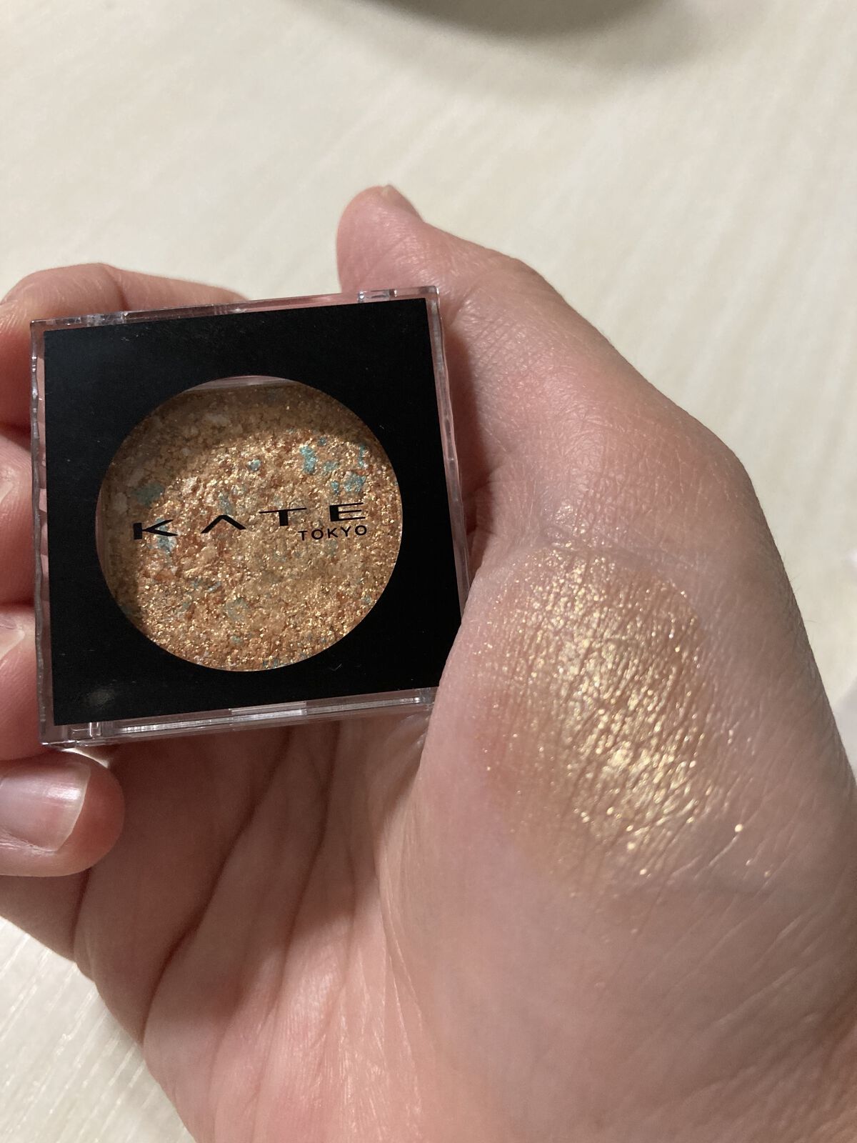 ギャラクシーモードアイズ/KATE/単色アイシャドウを使ったクチコミ（1枚目）