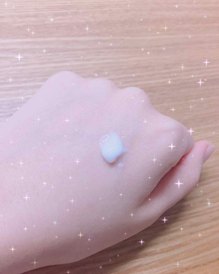 クリスタルブルーム パフュームド ハンドクリーム/JILL STUART/ハンドクリームを使ったクチコミ(2枚目)