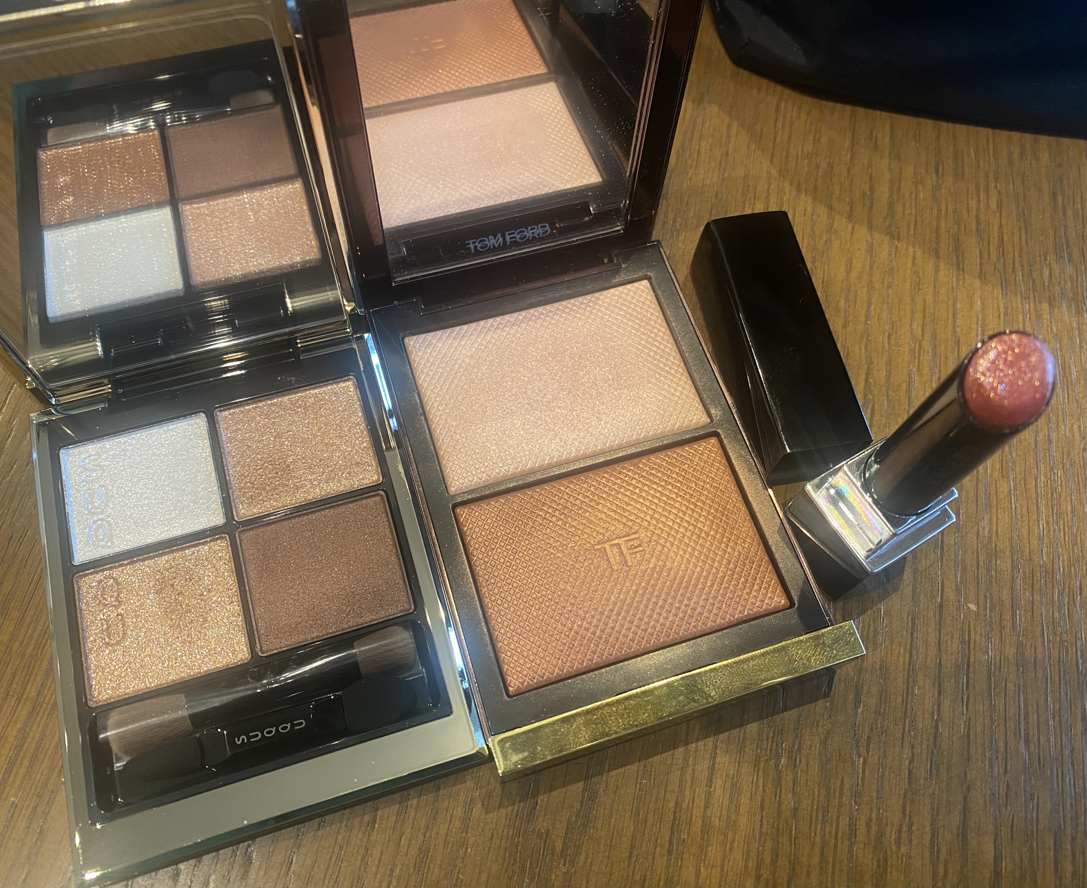 シェイド アンド イルミネイト ハイライティング デュオ  P1 ピーチライト/TOM FORD BEAUTY/パウダーハイライトを使ったクチコミ（1枚目）