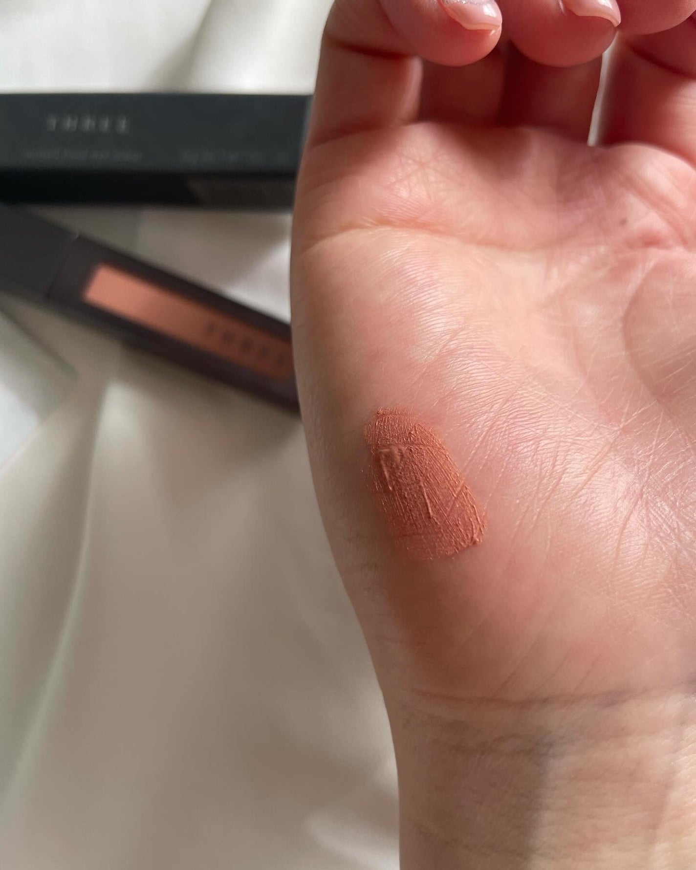 THREE ユナイテッドフルイドアイカラー/THREE/リキッドアイシャドウを使ったクチコミ(2枚目)