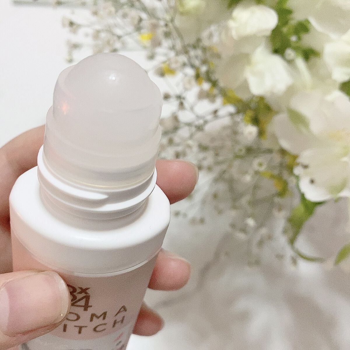 8x4 アロマスイッチ ロールオン パリスブーケの香り/８ｘ４/デオドラント・制汗剤を使ったクチコミ（2枚目）