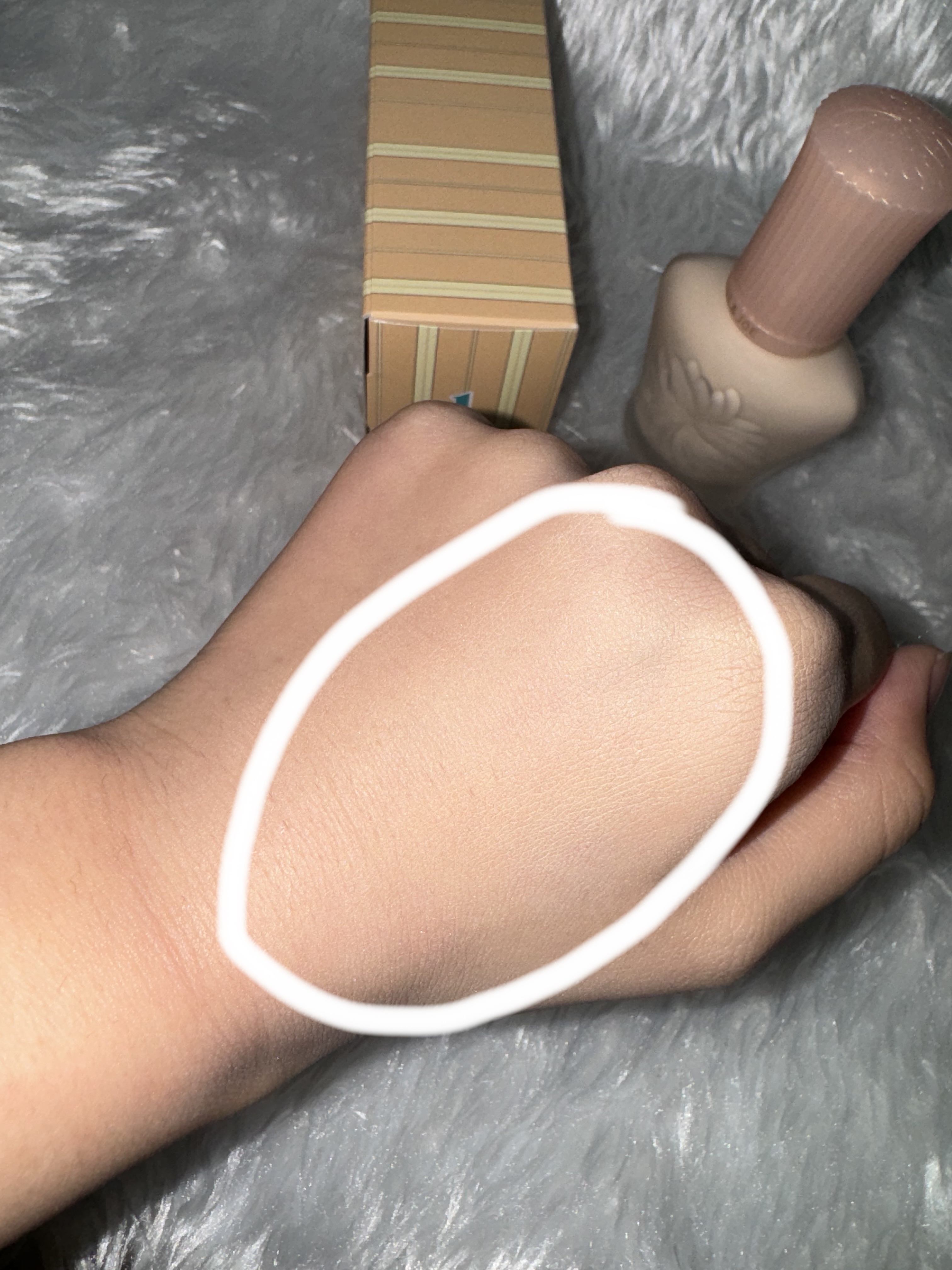 モイスチュアライジング ファンデーション プライマー/PAUL & JOE BEAUTE/化粧下地を使ったクチコミ（2枚目）