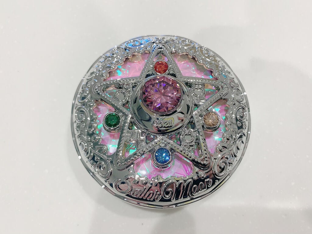 美少女戦士セーラームーン ミラクルロマンス Shining Moon Powder 2021 Limited Edition/ミラクルロマンス/プレストパウダーを使ったクチコミ(3枚目)