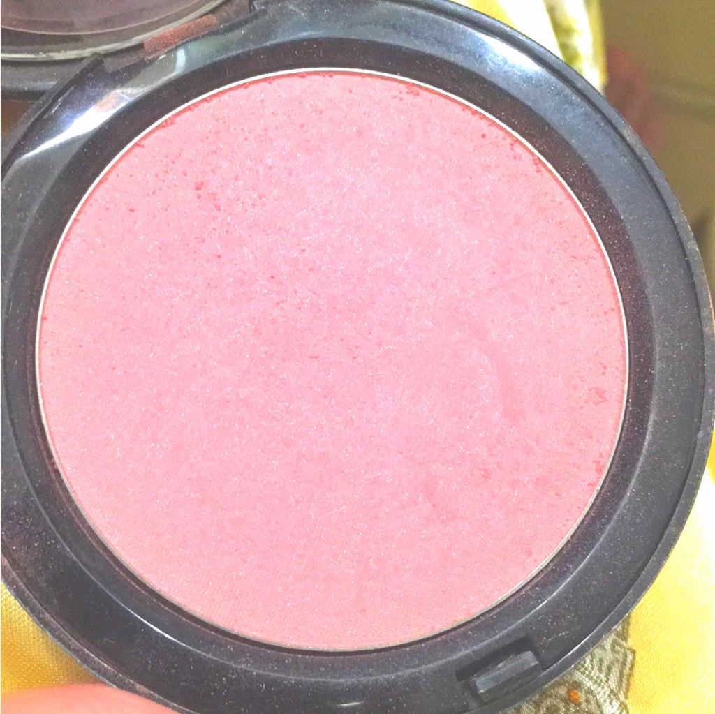 イルミネイティング ブロンジング パウダー/BOBBI BROWN/プレストパウダーを使ったクチコミ（2枚目）