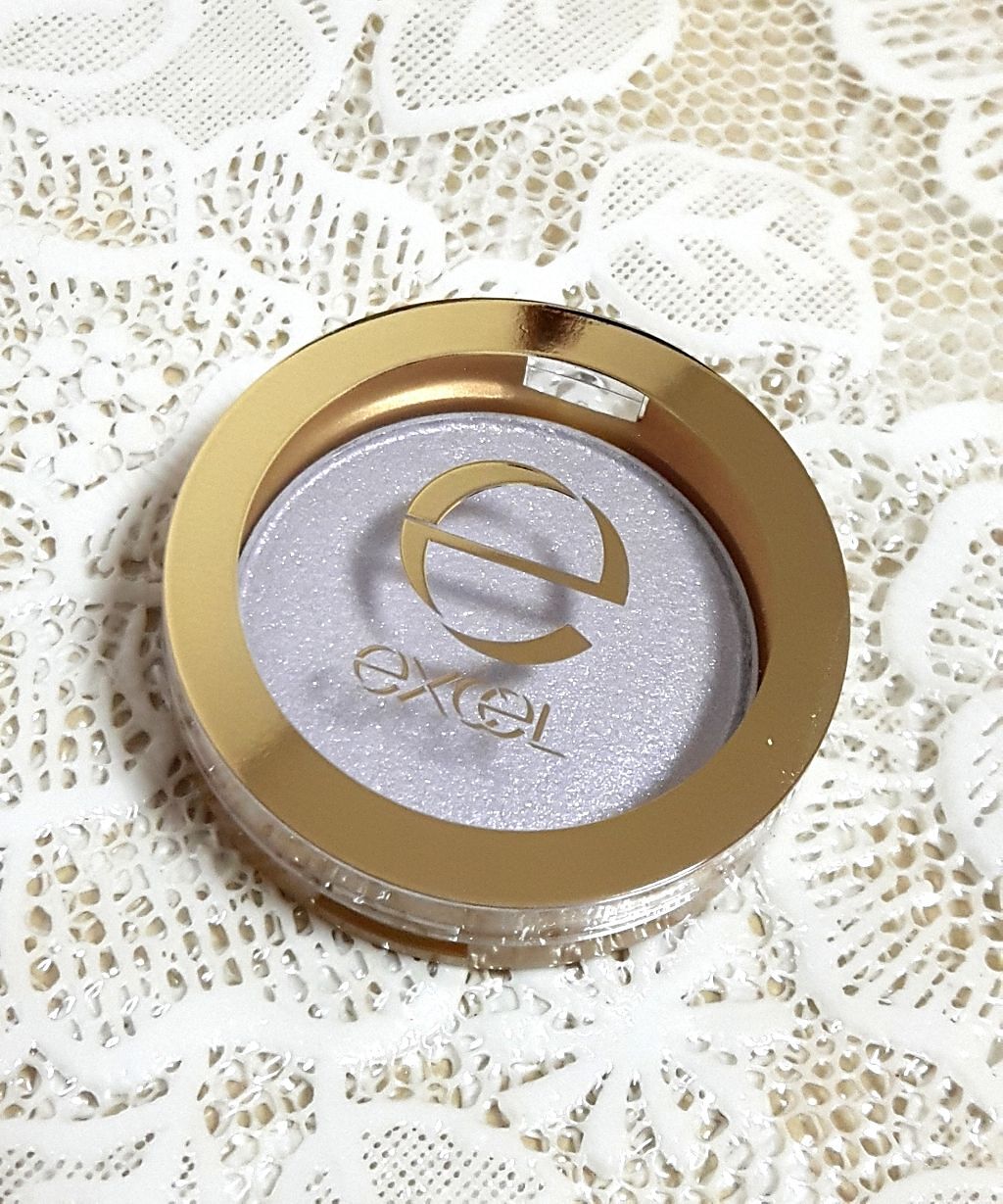 シャイニーシャドウ N/excel/単色アイシャドウを使ったクチコミ(1枚目)