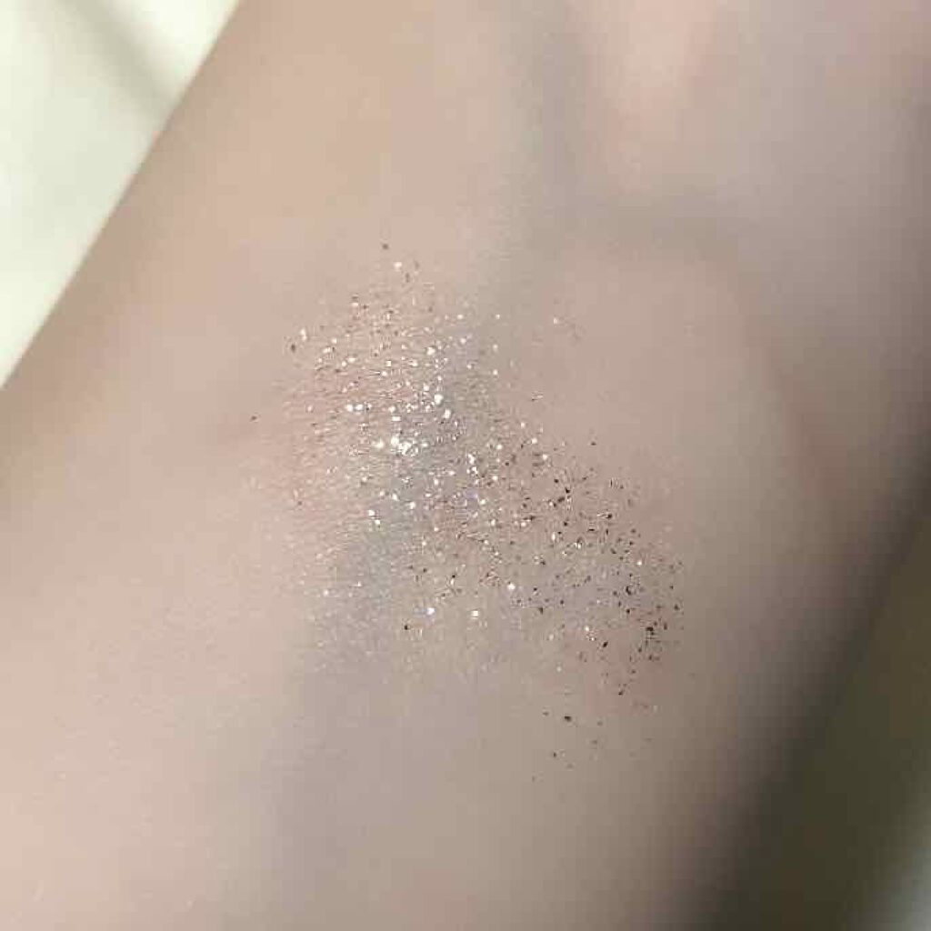 グリッター&グロウ リキッドアイシャドウ/stila/グリッターを使ったクチコミ(2枚目)