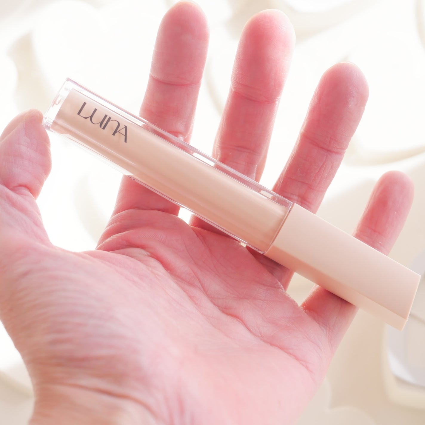 ロングラスティングチップコンシーラーフィックシングフィット/LUNA/リキッドコンシーラーを使ったクチコミ(2枚目)