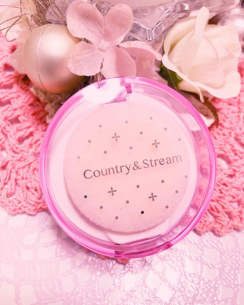 カントリー&ストリーム 午後もキレイパウダーのクチコミ「小さくて持ち運びに便利❣️カントリー＆ストリームの新作フェイスパウダーが出てたので購入してきま.....」（1枚目）