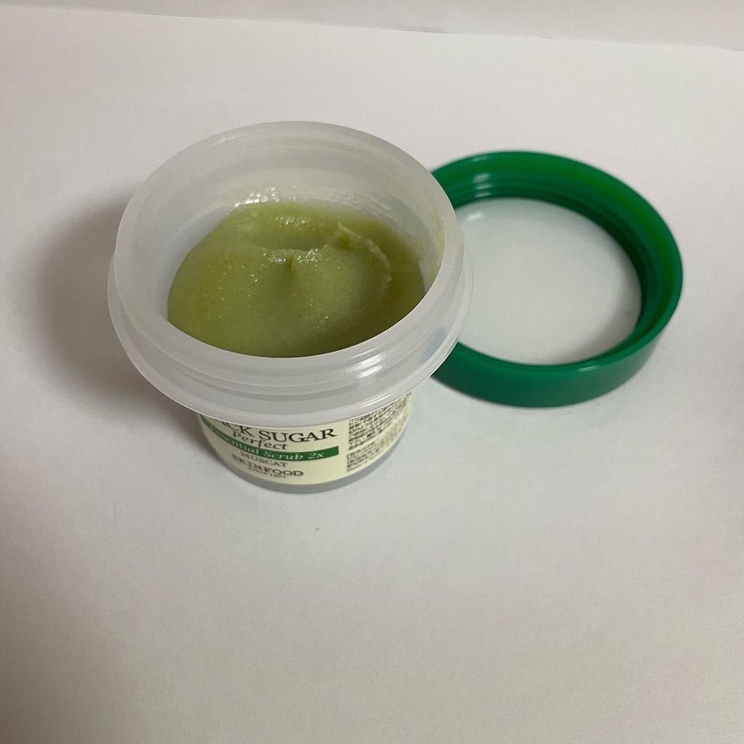 ブラックシュガーパーフェクトエッセンシャルスクラブ 2X マスカット/SKINFOOD/洗い流すパック・マスクを使ったクチコミ(2枚目)