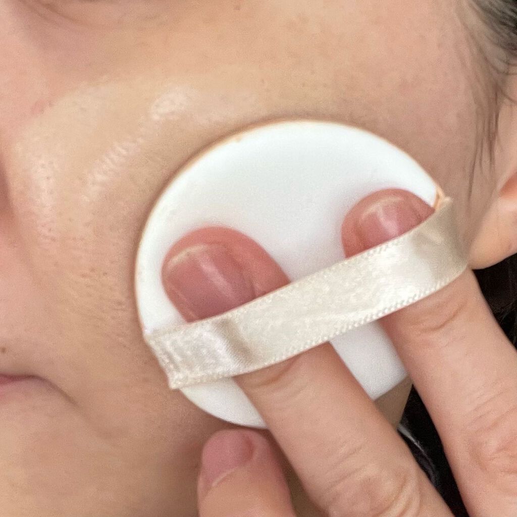 ibuharumaman on LIPS 「リキッドでもパウダーでもない?!新発想の密着ストレッチファンデ..」(5枚目)