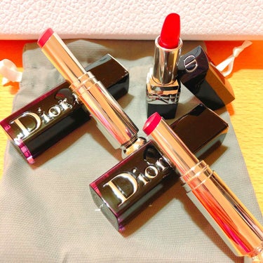 大好きなDior💋
アディクトラッカースティック570，984
サンプルのルージュディオール999
全部ステキな色😍
また毎日のメイクが楽しくなりそう💄✨