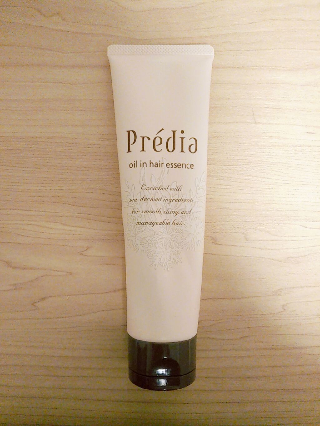 Prédia オイルイン ヘアエッセンスのクチコミ「

🐰髪の毛が傷んでる人にお勧めのヘアエッセンス🐰


傷んだ髪で悩んでる人必見の

洗い流さ.....」（2枚目）