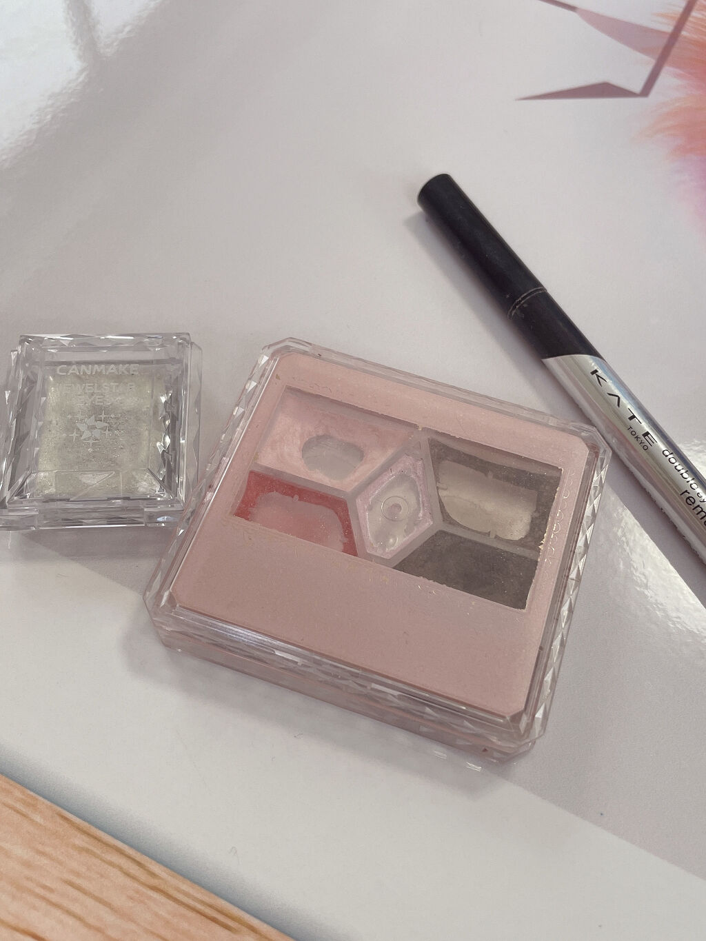 ジュエルスターアイズ 01 クリスタルシルバー/キャンメイク/ジェル・クリームアイシャドウを使ったクチコミ（1枚目）