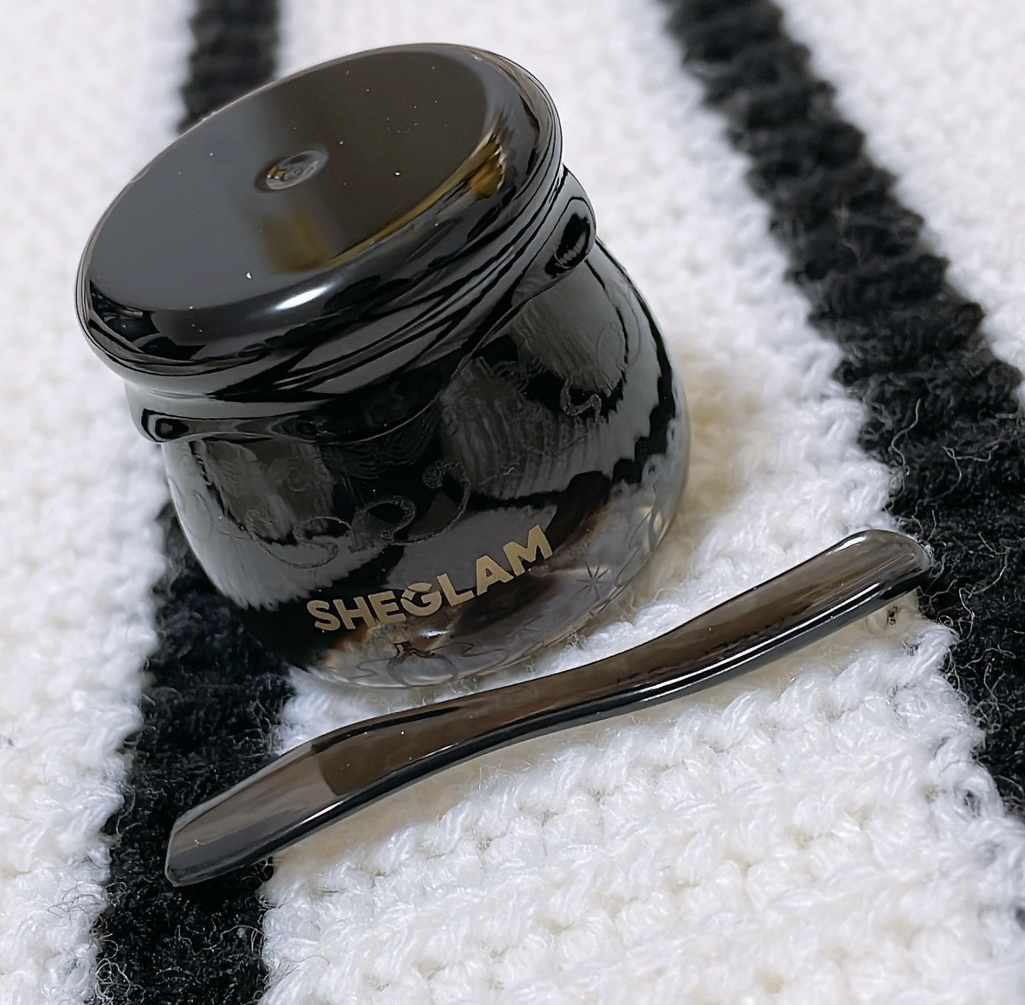 コルドロンリップマスク Harry Potter/SHEGLAM/リップマスクを使ったクチコミ（3枚目）