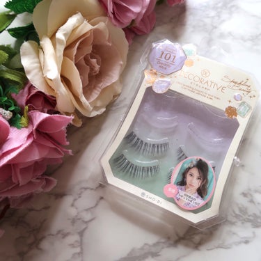 Decorative Eyelash
デコラティブアイラッシュ
101Dreamy Wink

以前にお客様の撮影用に購入したものです♡
華やかに見えてドレスアップの場面にオススメです。

・ナチュラル