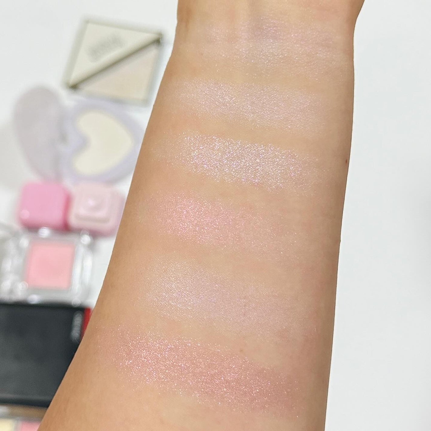 ディオール バックステージ フェイス グロウ パレット/Dior/ハイライトを使ったクチコミ(5枚目)