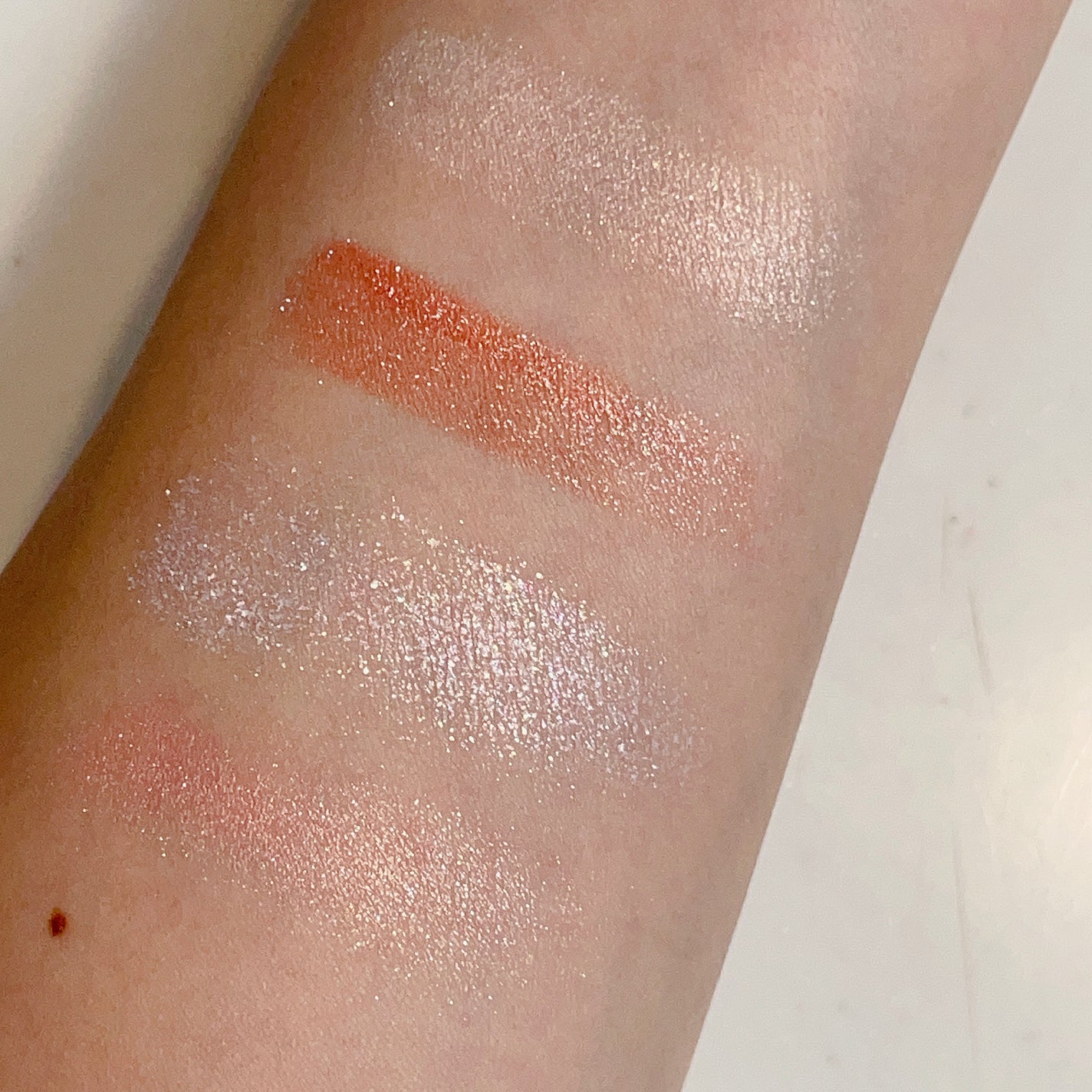 ビーチバカンスグリッターパレット/KATE/アイシャドウパレットを使ったクチコミ(3枚目)