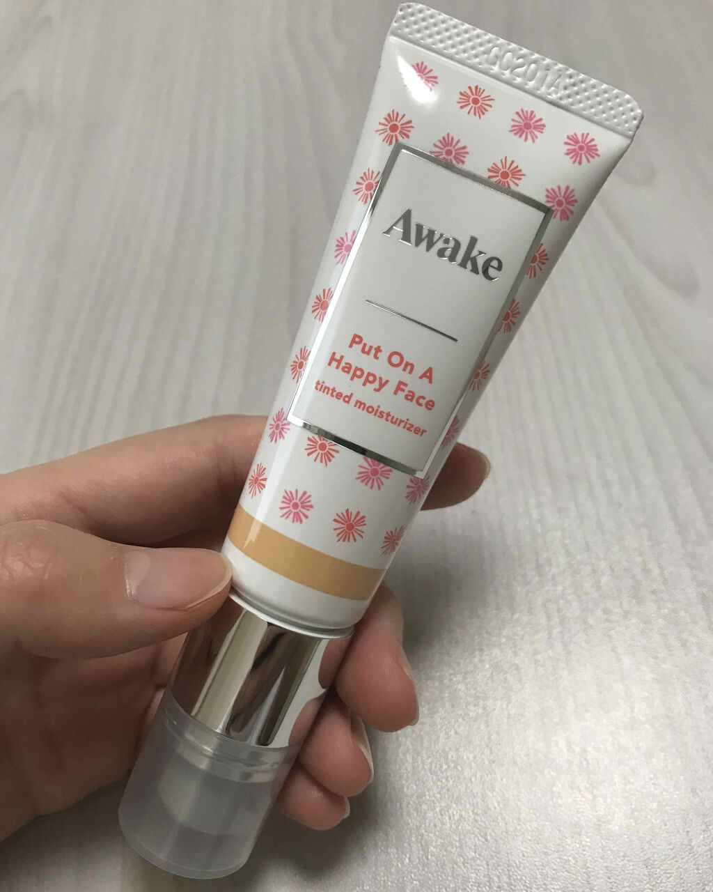 プットオンアハッピーフェイス ティンティド モイスチュアライザー/Awake/CCクリームを使ったクチコミ(2枚目)