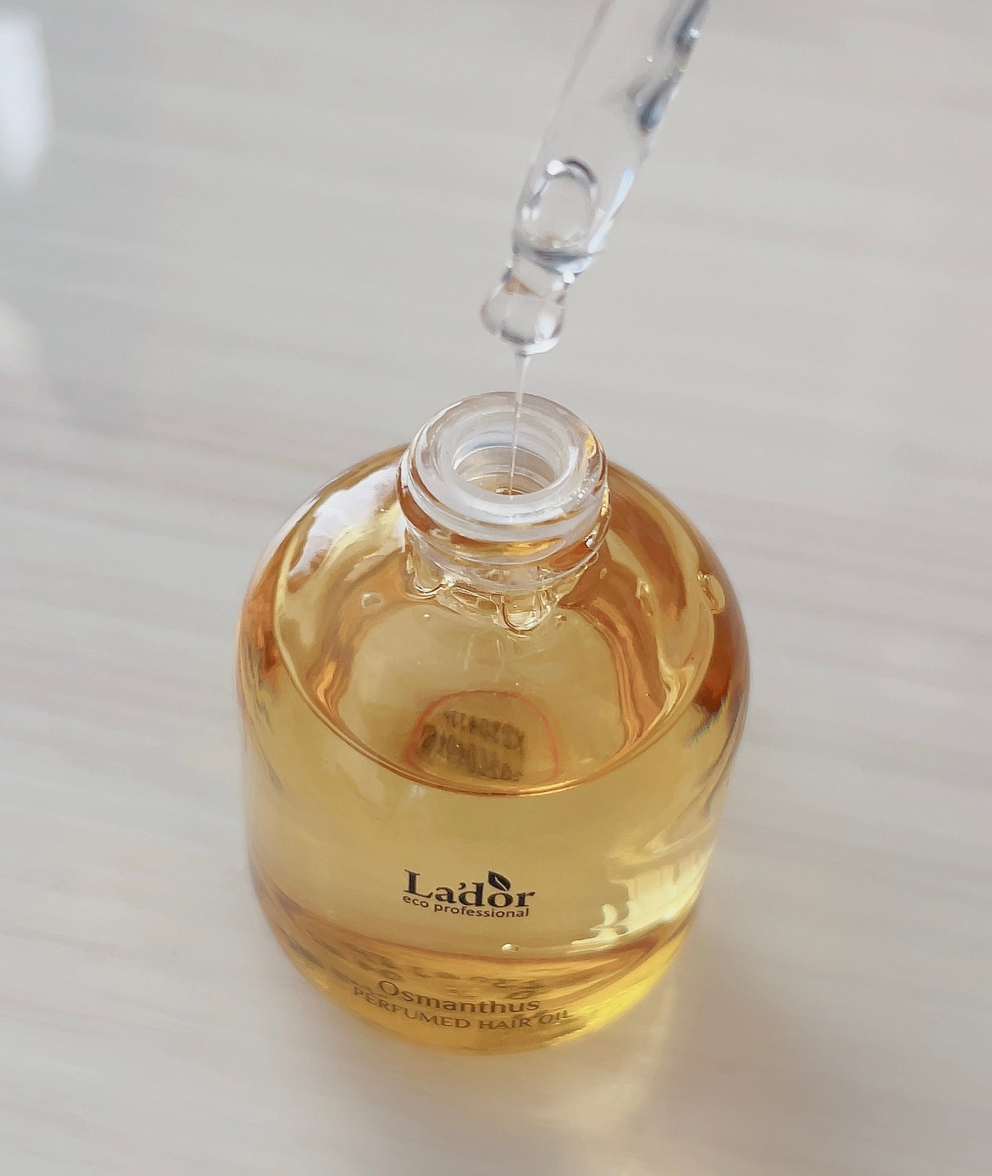 パフュームヘアオイル オスマンサス/La'dor/ヘアオイルを使ったクチコミ(2枚目)